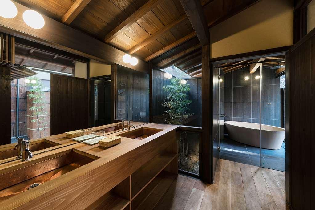 Nazuna Kyoto Gosho Rum bild